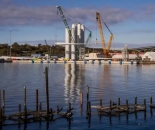 特朗普政府以“构成国家安全风险”为由，叫停所有在建大型海上风电项目