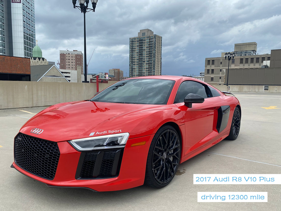 2017 Audi R8 V10 Plus.jpg