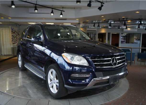 2014 Mercedes-Benz M-Class ML 350.png