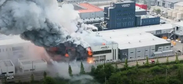 韩国京畿道电池厂火灾有23人失踪，其中20人为外国国籍
