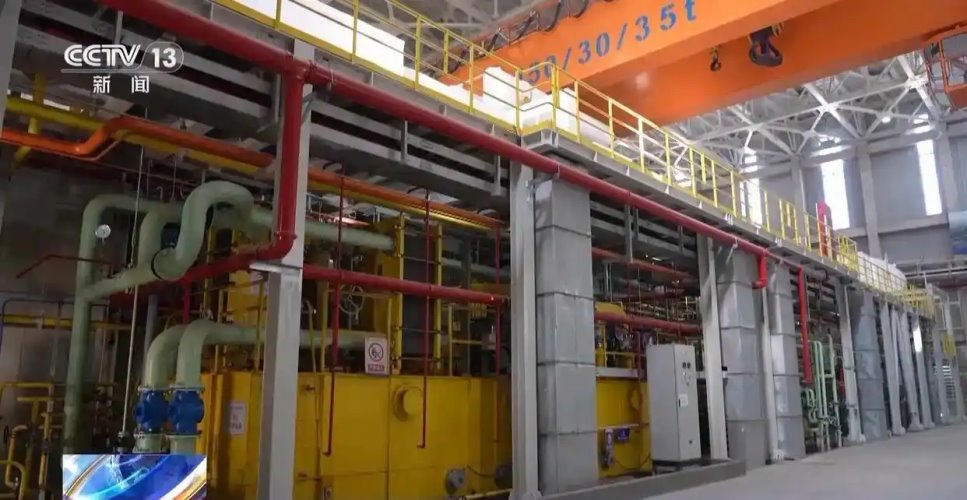 我国首台全国产商用300兆瓦级重型燃机投运